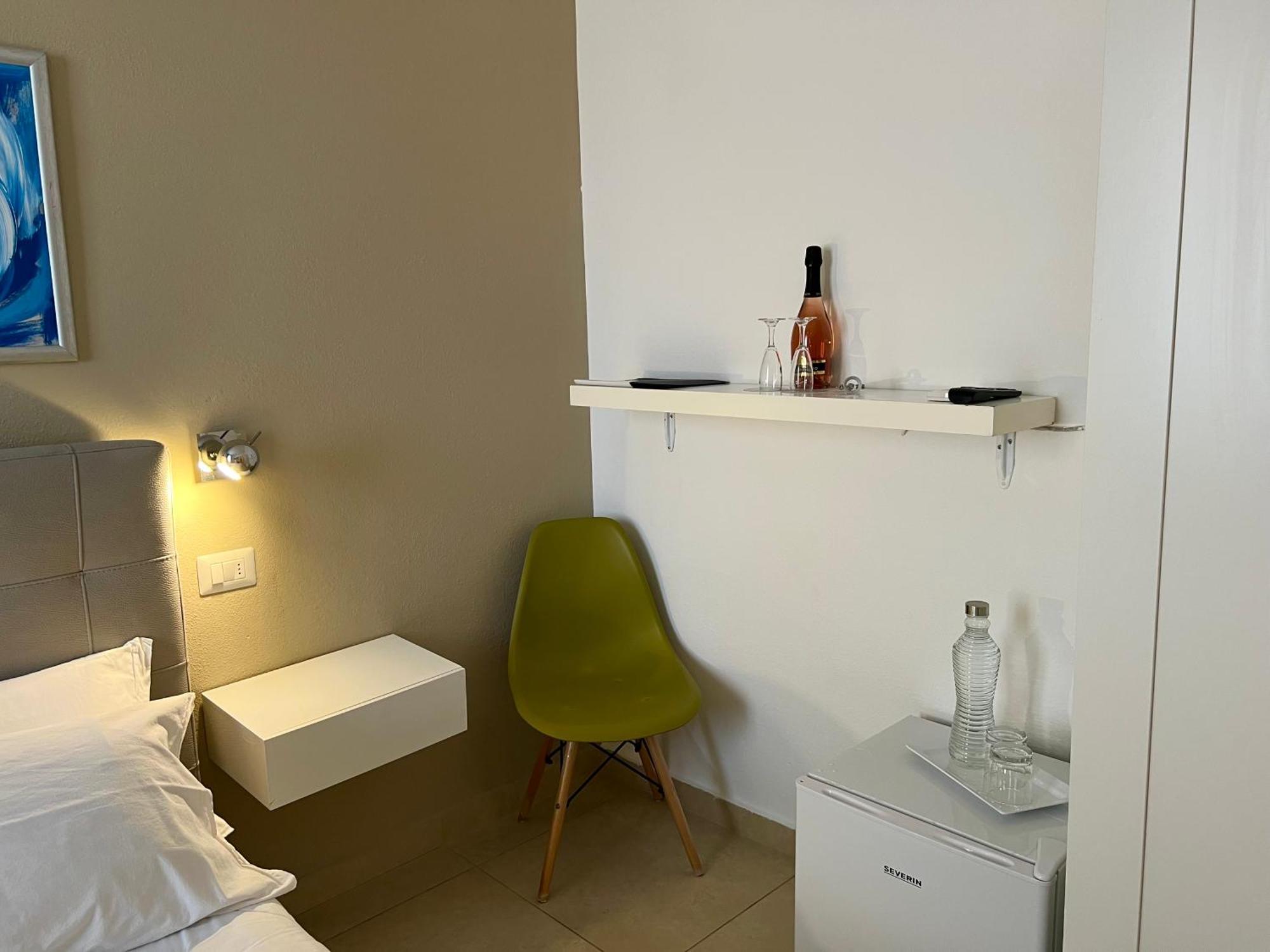 Les Chambres De Francoise Guest House Όλμπια Εξωτερικό φωτογραφία