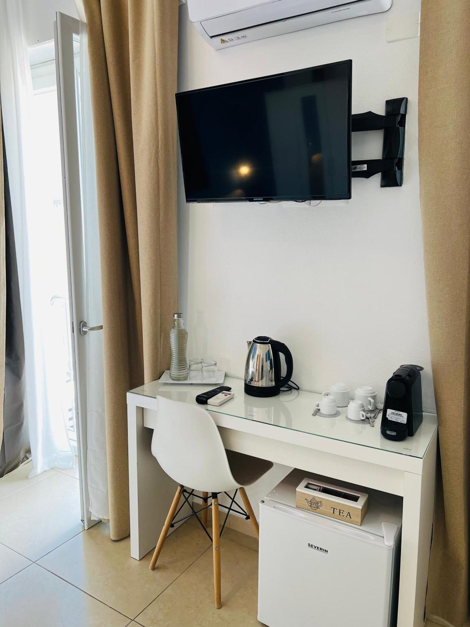Les Chambres De Francoise Guest House Όλμπια Εξωτερικό φωτογραφία
