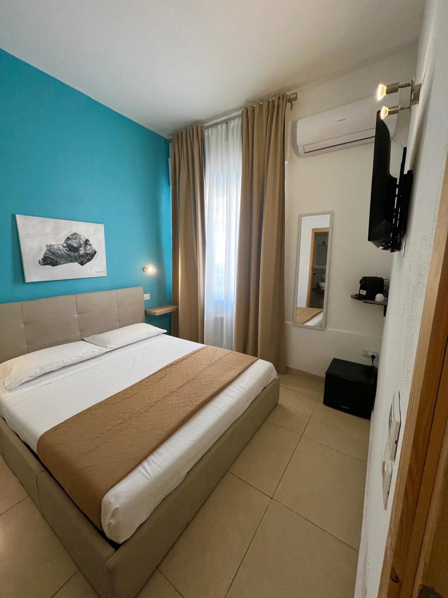 Les Chambres De Francoise Guest House Όλμπια Εξωτερικό φωτογραφία