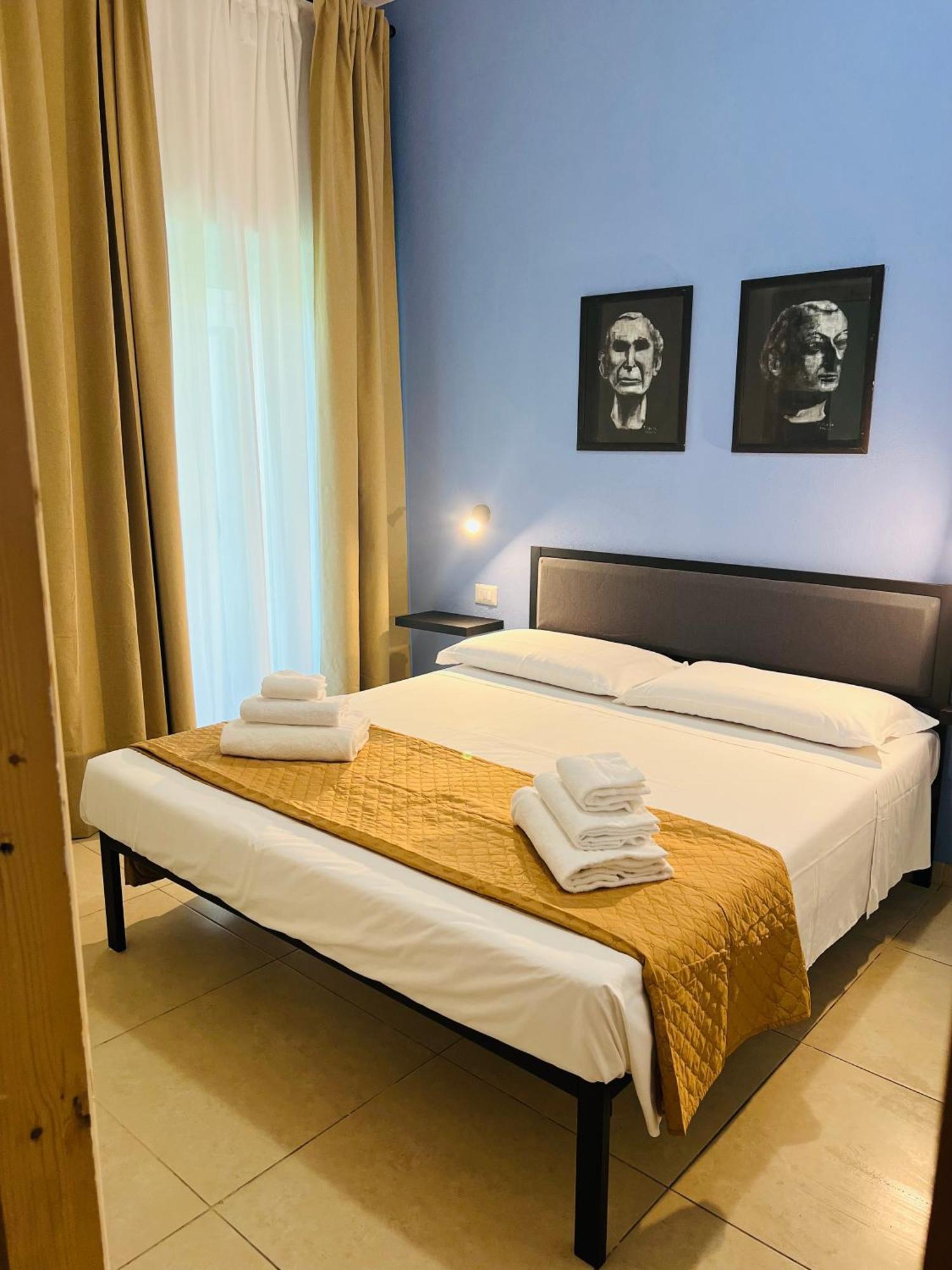 Les Chambres De Francoise Guest House Όλμπια Εξωτερικό φωτογραφία