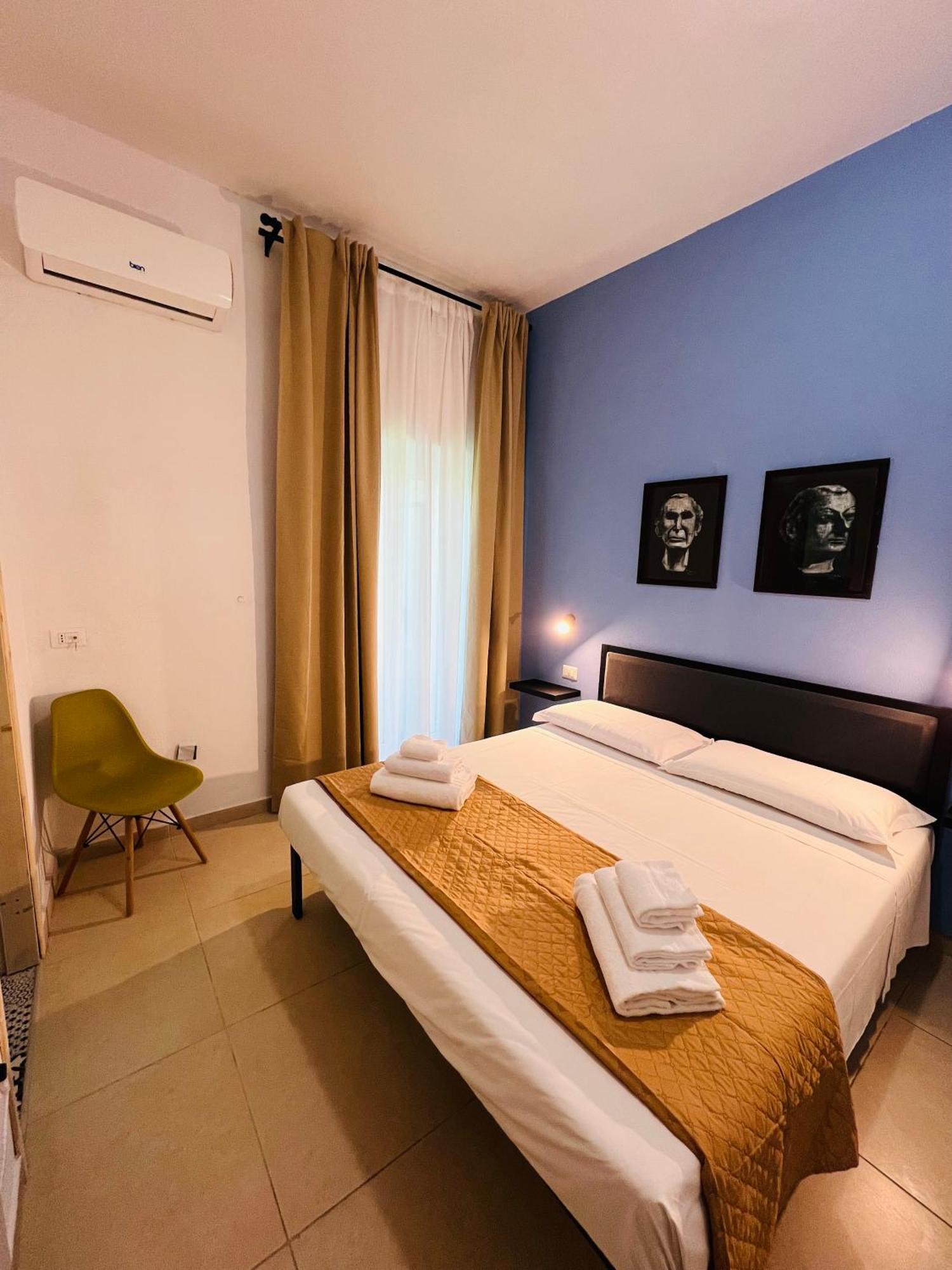 Les Chambres De Francoise Guest House Όλμπια Εξωτερικό φωτογραφία