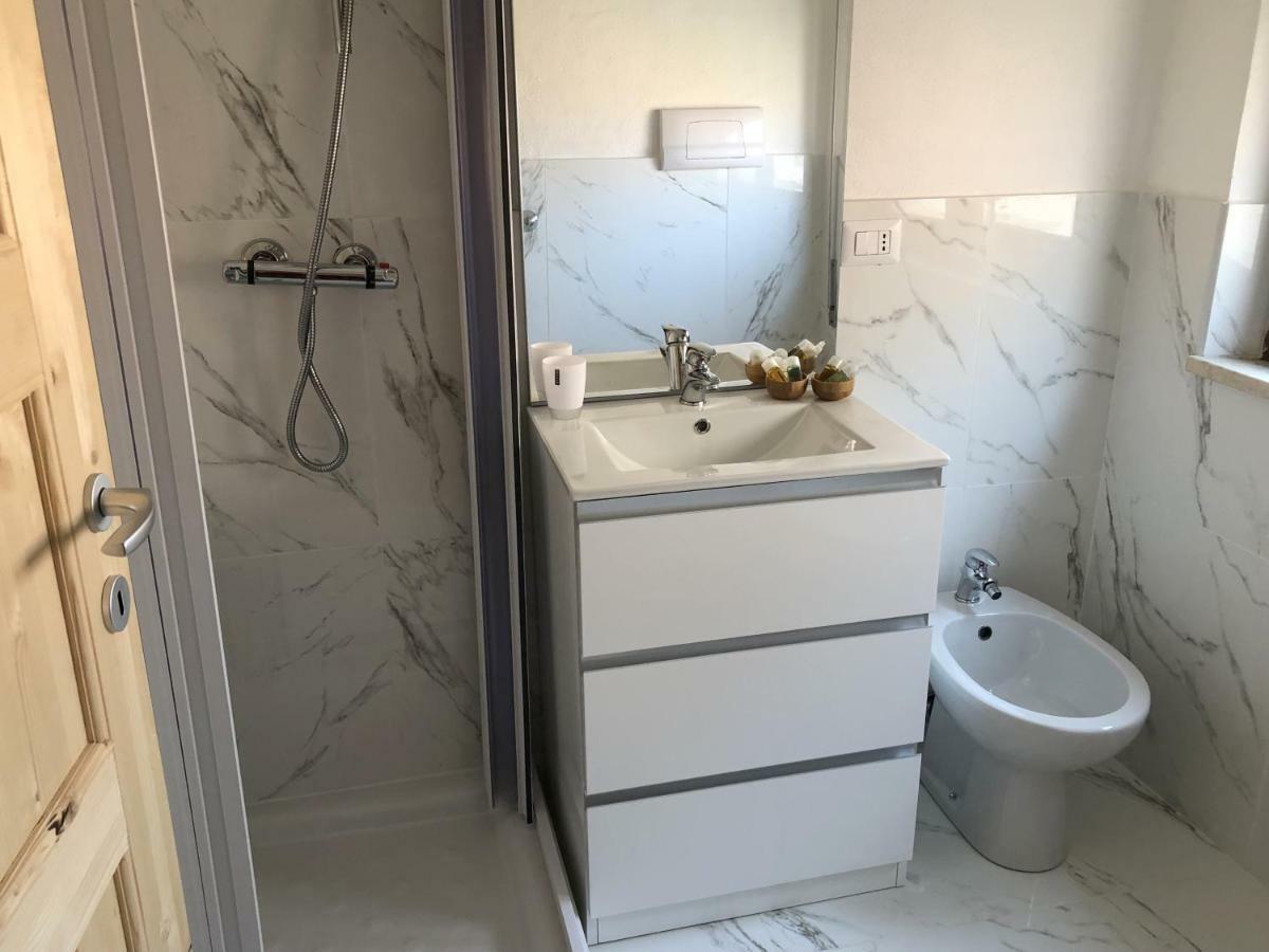 Les Chambres De Francoise Guest House Όλμπια Εξωτερικό φωτογραφία