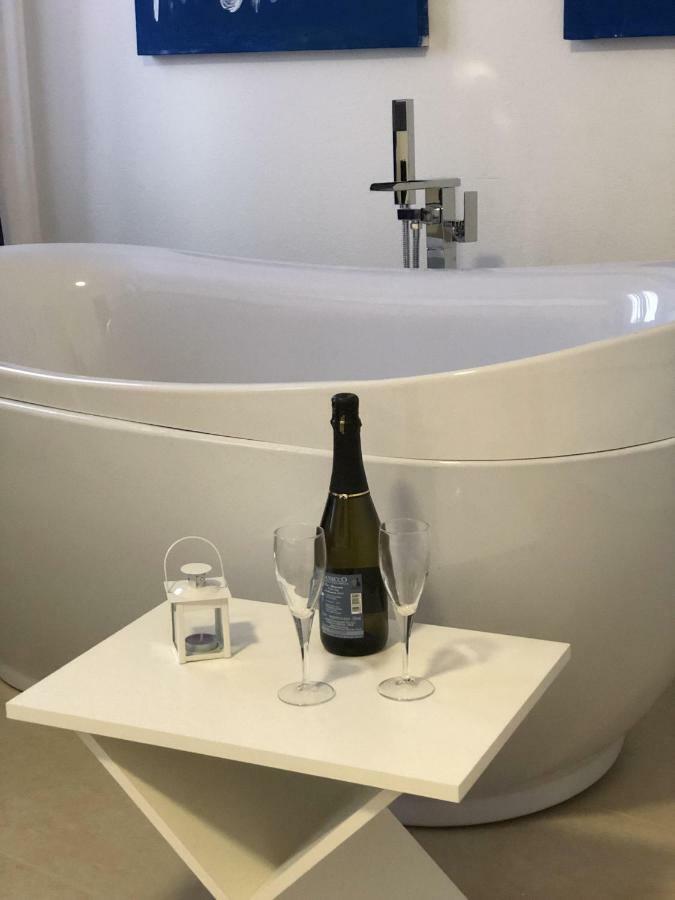 Les Chambres De Francoise Guest House Όλμπια Εξωτερικό φωτογραφία